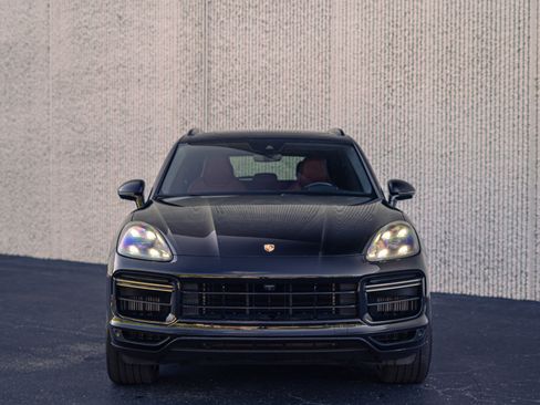 Used 2019 Porsche Cayenne Turbo AWD/4WD image 8