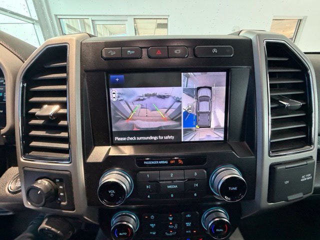Used 2020 Ford F150 Lariat w/ Equipment Group 502A Luxury AWD/4WD image 33