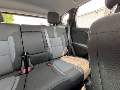 Used 2025 Chevrolet Blazer LT FWD image 37