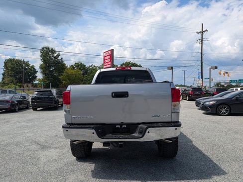 Used 2011 Toyota Tundra Limited w/ Platinum Pkg AWD/4WD image 8