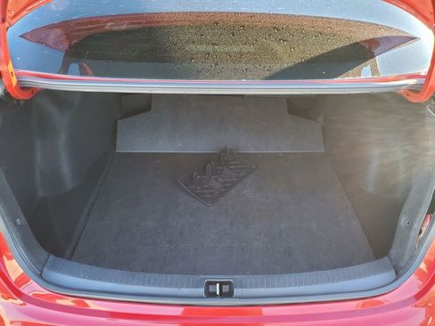 Used 2021 Toyota Corolla LE image 6