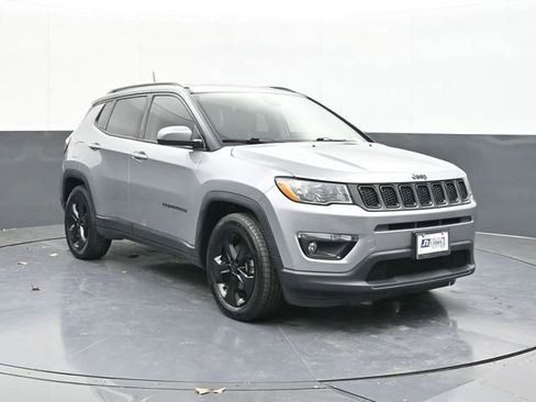 Used 2019 Jeep Compass Altitude image 21