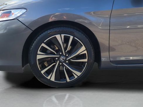 Used 2017 Honda Accord EX-L image 11