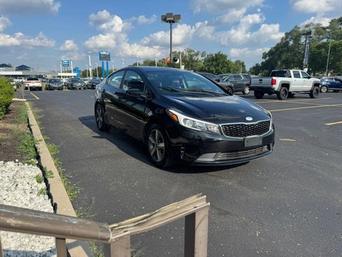 Used 2018 Kia Forte LX w/ LX Popular Package FWD image 2