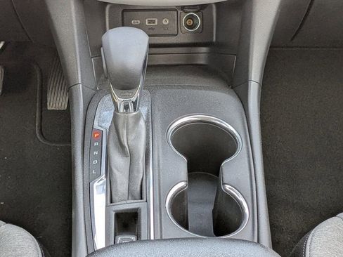 Used 2022 Chevrolet Equinox LS image 20