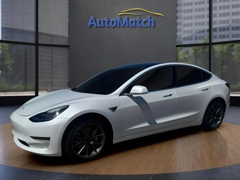 Used 2020 Tesla Model 3 Standard Range Plus RWD image 5