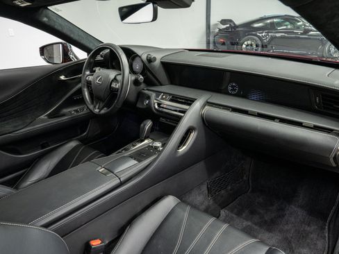 Used 2018 Lexus LC 500 Coupe w/ Touring Package RWD image 13