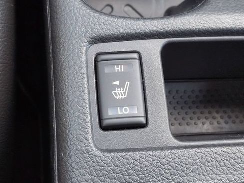 Used 2017 Nissan Rogue SV FWD image 23