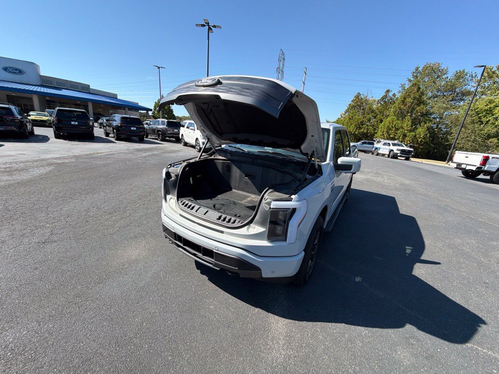 Used 2024 Ford F150 Lightning Lariat AWD/4WD image 28