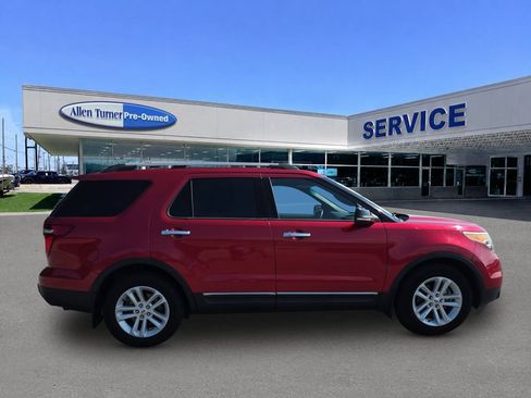 Used 2012 Ford Explorer XLT FWD image 9