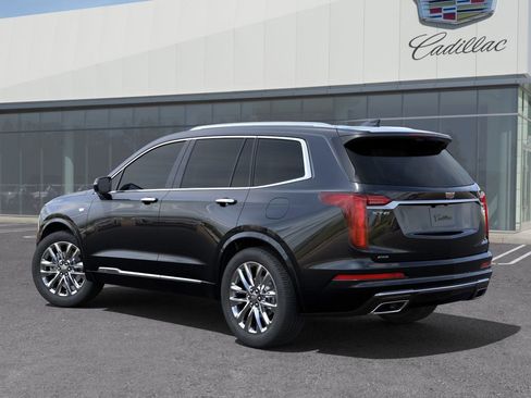 Used 2025 Cadillac XT6 Premium Luxury w/ Technology Package image 4