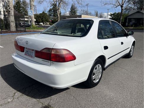 Used 2000 Honda Accord DX image 7