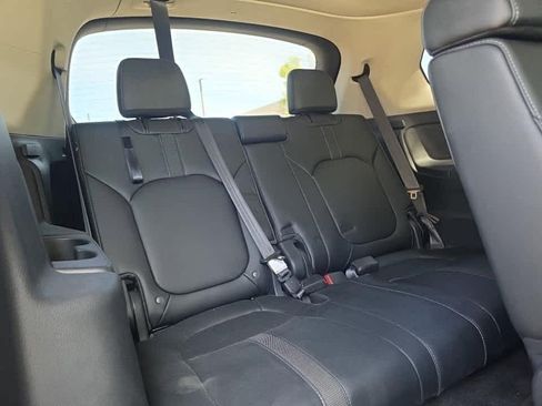 Used 2023 Honda Pilot EX-L image 10