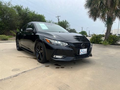 Used 2022 Nissan Sentra SR w/ Midnight Edition FWD image 8