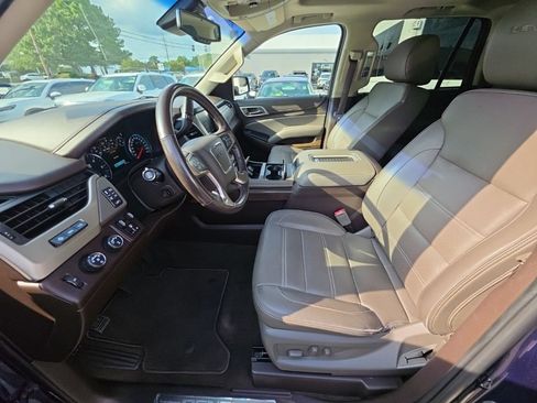 Used 2018 GMC Yukon Denali AWD/4WD image 12