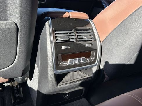 Used 2019 BMW X5 xDrive40i w/ Executive Package image 28