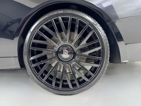 Used 2014 Rolls-Royce Wraith RWD image 36