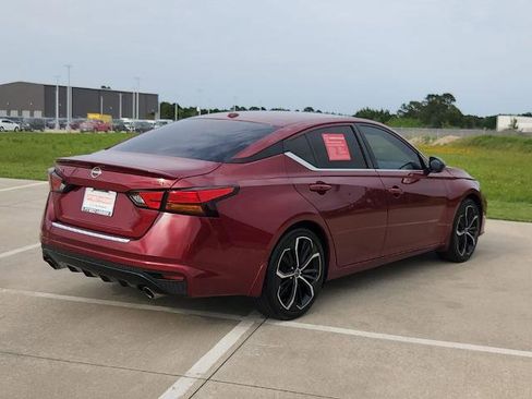 Certified 2023 Nissan Altima 2.5 SR FWD image 5