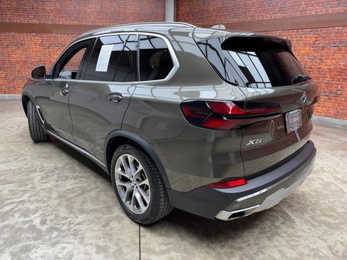 Certified 2024 BMW X5 xDrive40i w/ Premium Package image 3