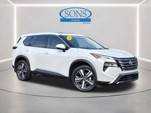Used 2024 Nissan Rogue SL w/ SL Premium Package FWD image 1