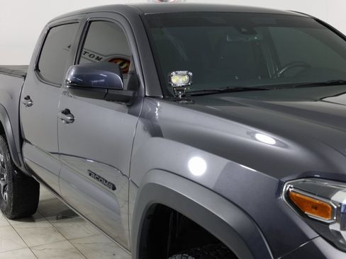 Used 2019 Toyota Tacoma TRD Off-Road image 38