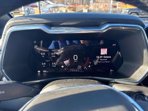 New 2026 GMC Canyon Elevation w/ Convenience Package image 16