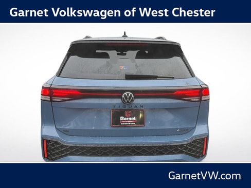 New 2026 Volkswagen Tiguan SE R-Line AWD/4WD image 4