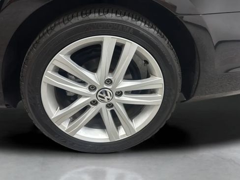 Used 2015 Volkswagen Jetta SEL FWD image 33