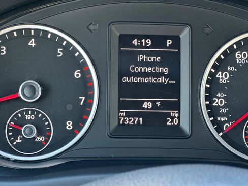 Used 2017 Volkswagen Tiguan S image 29