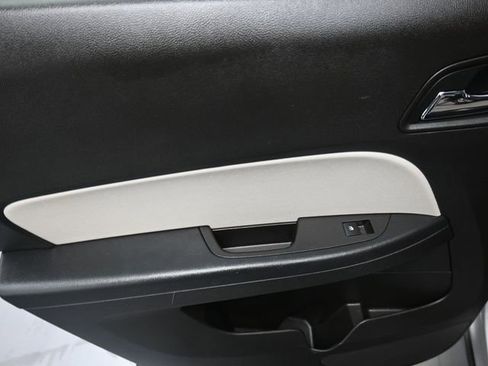 Used 2014 Chevrolet Equinox LTZ image 19