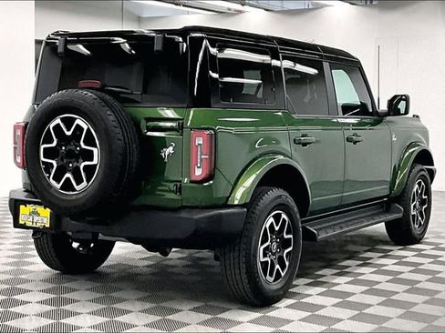 Used 2025 Ford Bronco Outer Banks AWD/4WD image 12