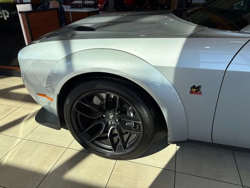 Used 2022 Dodge Challenger R/T Scat Pack RWD image 9