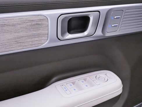 Used 2025 Hyundai Santa Fe Calligraphy image 33