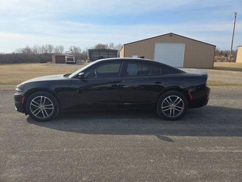 Used 2019 Dodge Charger SXT w/ Plus Group image 3