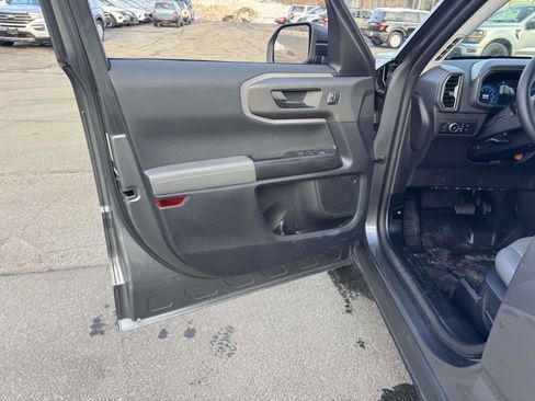 Used 2025 Ford Bronco Sport Badlands image 16