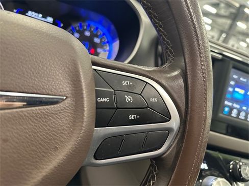 Used 2020 Chrysler Voyager Lxi w/ Cold Weather Group image 25