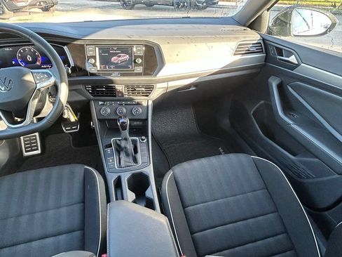 Used 2024 Volkswagen Jetta Sport FWD image 11