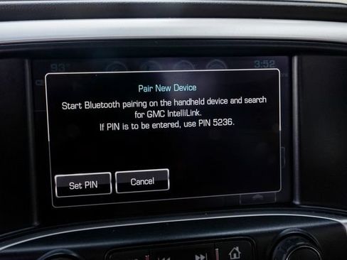 Used 2018 GMC Sierra 1500 SLT AWD/4WD image 47