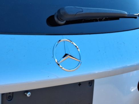 Used 2022 Mercedes-Benz GLC 300 4MATIC w/ Multimedia Package Lite image 29