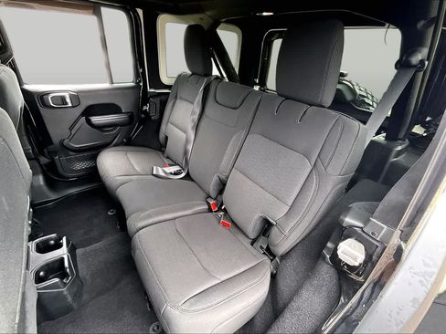 Used 2020 Jeep Wrangler Unlimited Sport AWD/4WD image 18