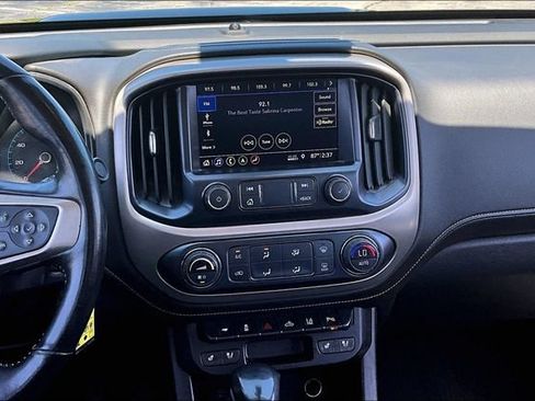Used 2022 GMC Canyon Denali w/ Denali Black Edition Package AWD/4WD image 10