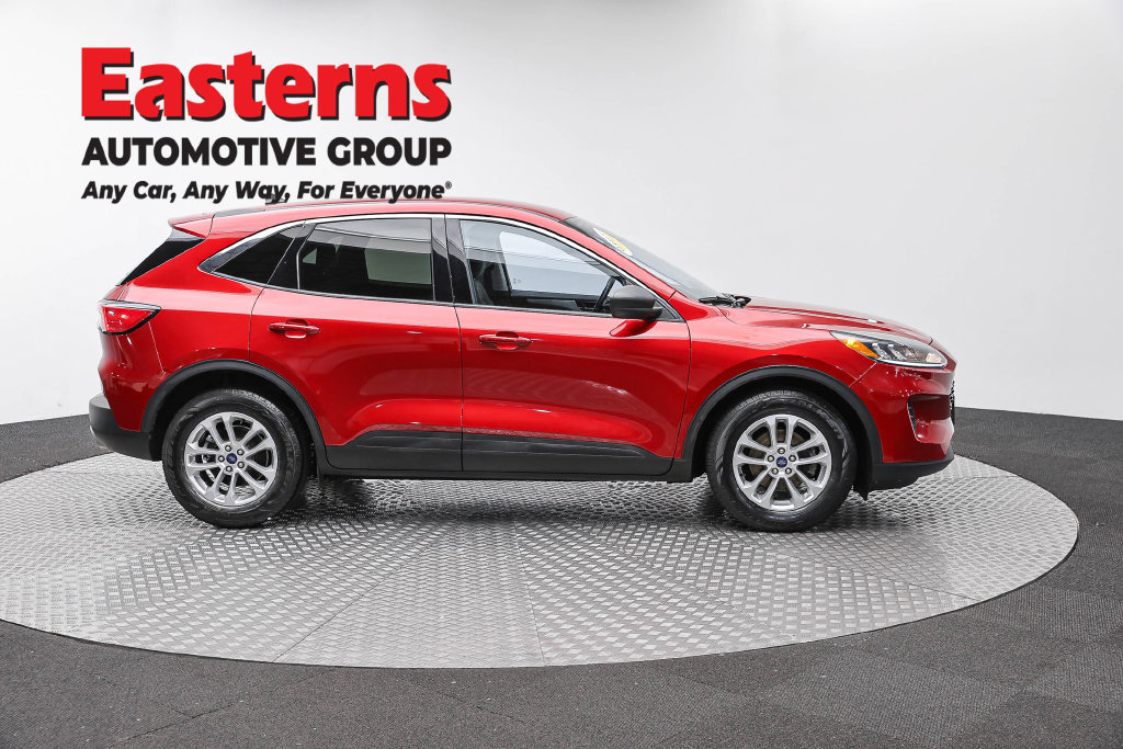 Used 2022 Ford Escape SE w/ Convenience Package FWD image 5