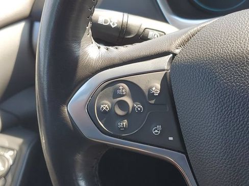 Certified 2021 Chevrolet Traverse LT FWD image 22
