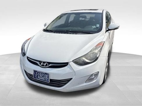 Used 2013 Hyundai Elantra Limited w/ Technology Pkg FWD image 2