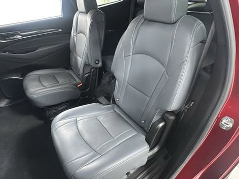 Used 2024 Buick Enclave Premium image 12