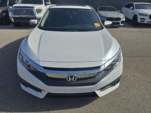 Used 2018 Honda Civic EX-L image 2