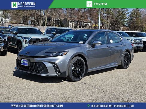 New 2026 Toyota Camry Hybrid image 1