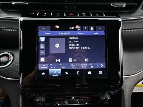 New 2025 Jeep Grand Cherokee Laredo AWD/4WD image 16