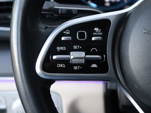 Used 2021 Mercedes-Benz GLS 580 4MATIC image 18