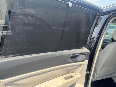 Used 2018 Volkswagen Atlas SEL FWD image 22